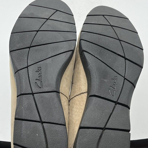 Clarks Artisan Daelyn Summit Loafer Perforated Nubuck Slip On Shoe - Picture 8 of 10